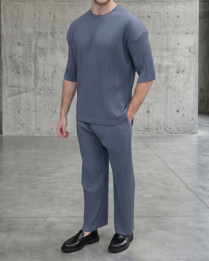 Pleated T-Shirt in Grey